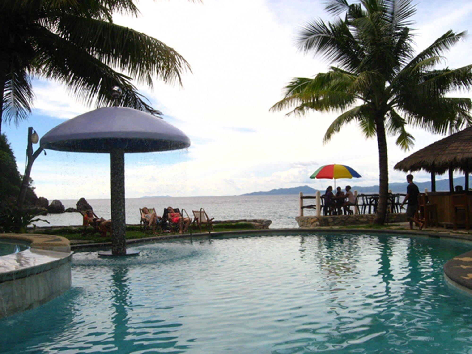 El Canonero Diving Beach Resort Puerto Galera Exterior foto